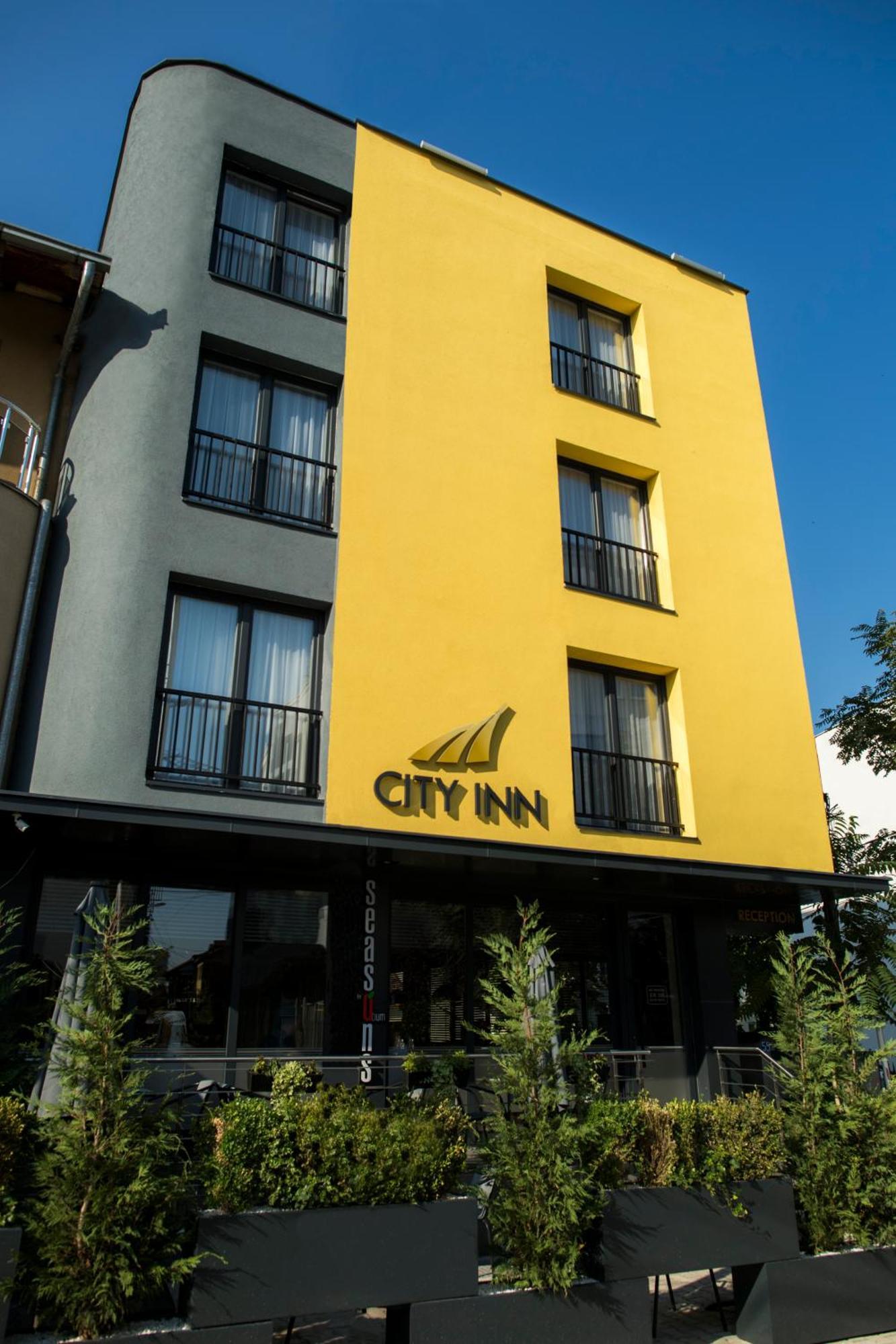 City Inn Pristina Exteriör bild